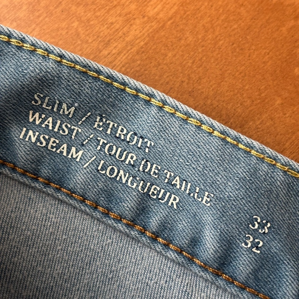 BANANA REPUBLIC Luxe Traveler Slim Fit Light Wash Blue Jeans - Picture 4 of 8